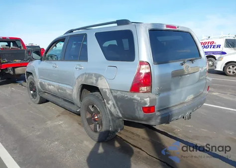 2003 Toyota 4Runner Sr5 V8 z USA, uszkodzony, nr VIN JTEBT14R030001986